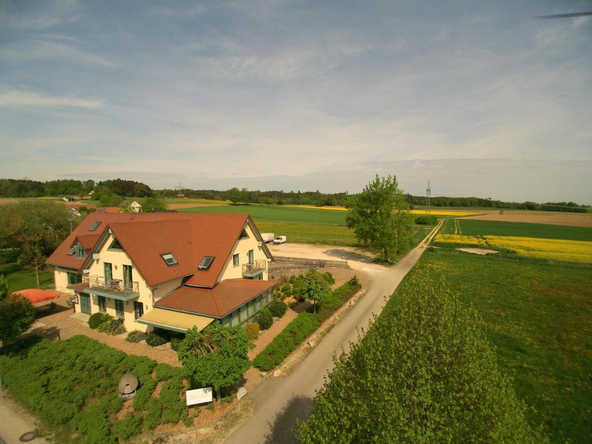 Bett'N Glueck - Uebernachtung & Fruehstueck Bed & Breakfast Цусмарсхаузен Екстериор снимка